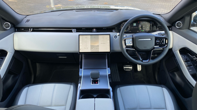 Land Rover Range Rover Evoque 1.5 P270e Dynamic SE 5dr Auto Hatchback - Image 9